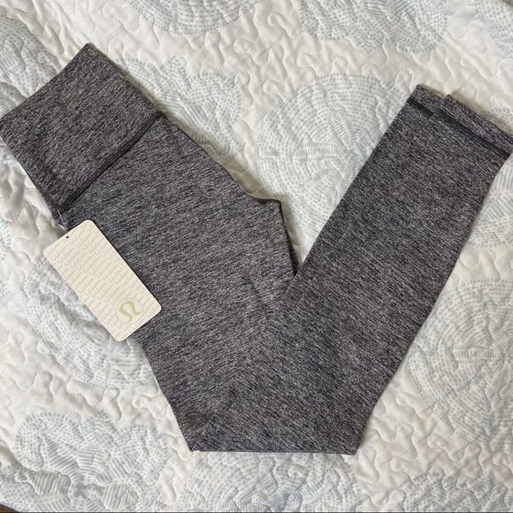 Lululemon - Wunder Under High Rise 28” - Picture 4 of 8